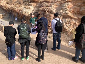 Alameda students at Dinosaur Ridge